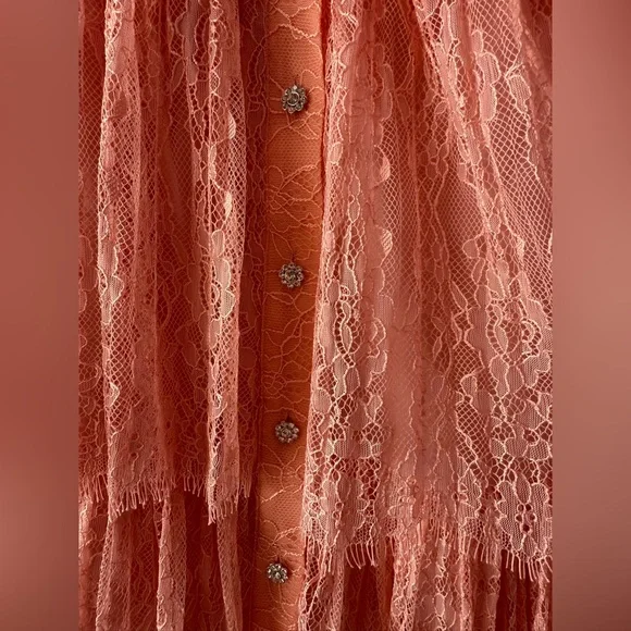 Alice + Olivia Joanie Tiered Ruffle Button-Down Dress - Picture 4 of 16